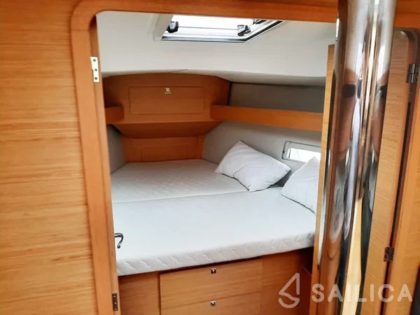 Dufour 382 GL - Yacht Charter Sailica
