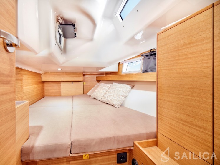 Elan 40.1 - Yacht Charter Sailica