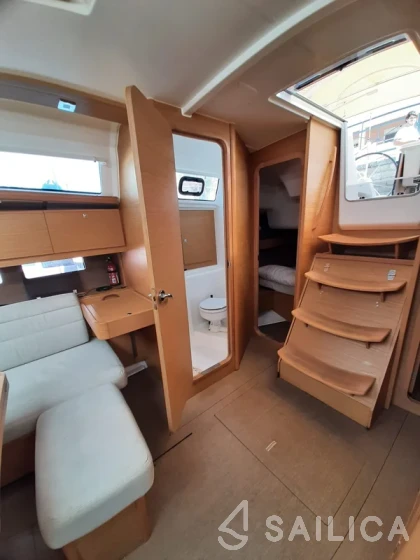 Dufour 382 GL - Yacht Charter Sailica