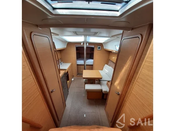 Dufour 382 GL - Yacht Charter Sailica