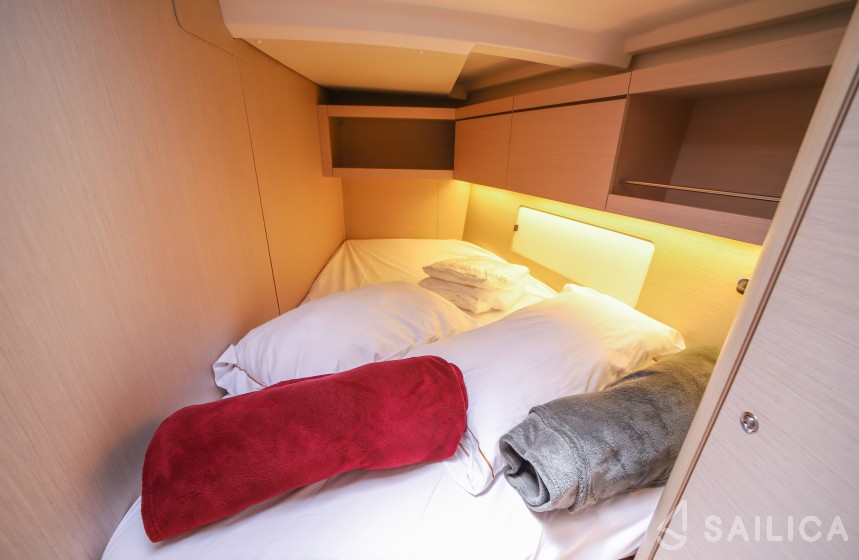 Oceanis 46.1 - Yacht Charter Sailica