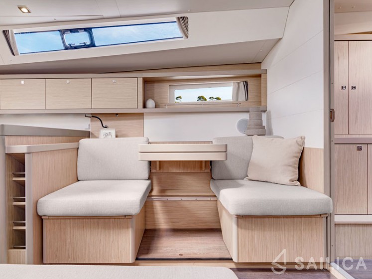 Oceanis 45 - 4 cab. - Yacht Charter Sailica