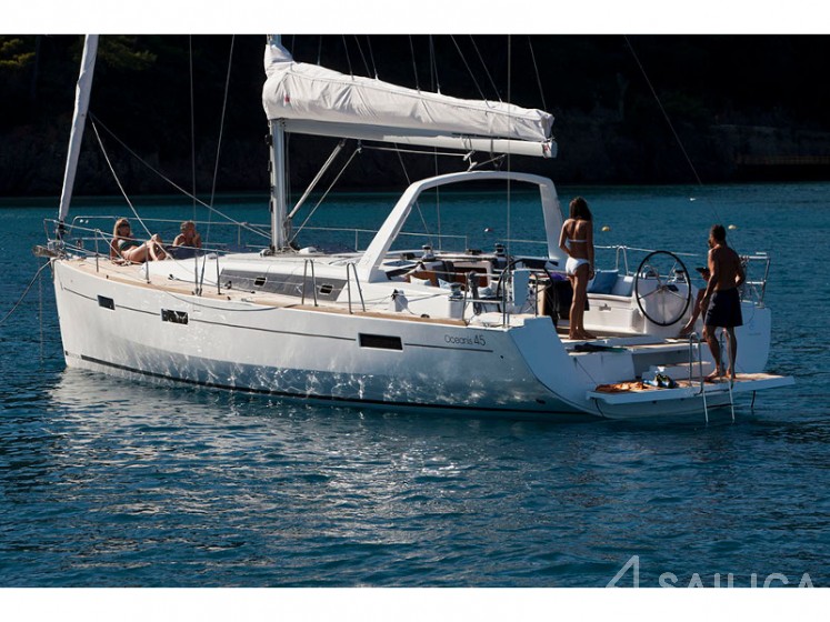 Oceanis 45 - 4 cab. - Yacht Charter Sailica