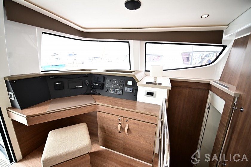 Bali 4.4 - Yacht Charter Sailica