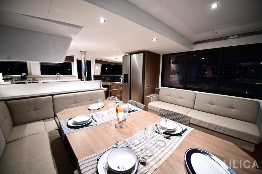 Bali 4.4 - Yacht Charter Sailica
