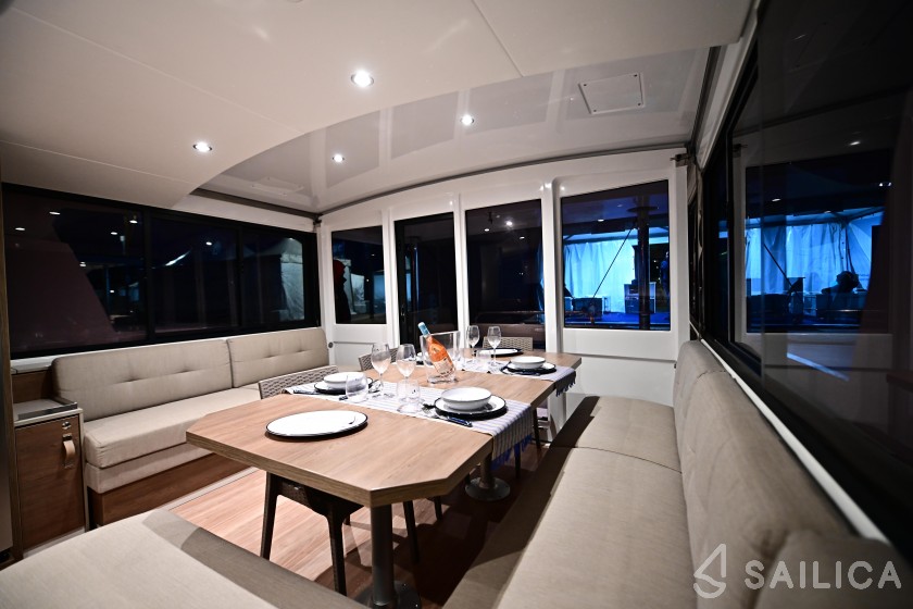 Bali 4.4 - Yacht Charter Sailica