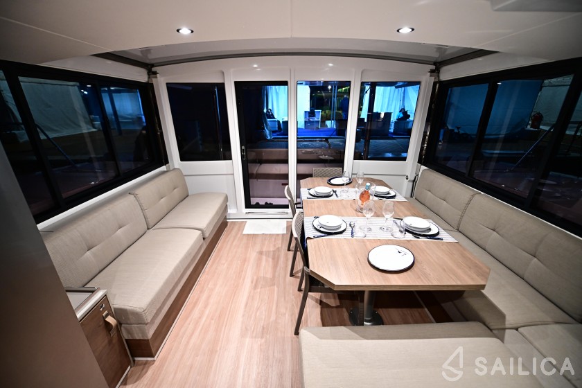 Bali 4.4 - Yacht Charter Sailica