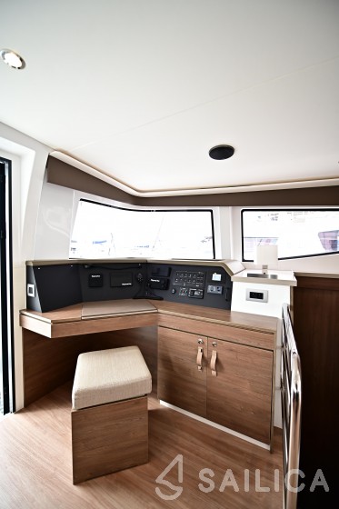 Bali 4.4 - Yacht Charter Sailica