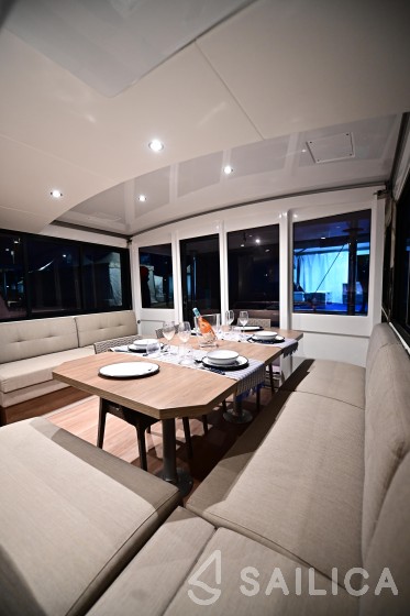 Bali 4.4 - Yacht Charter Sailica