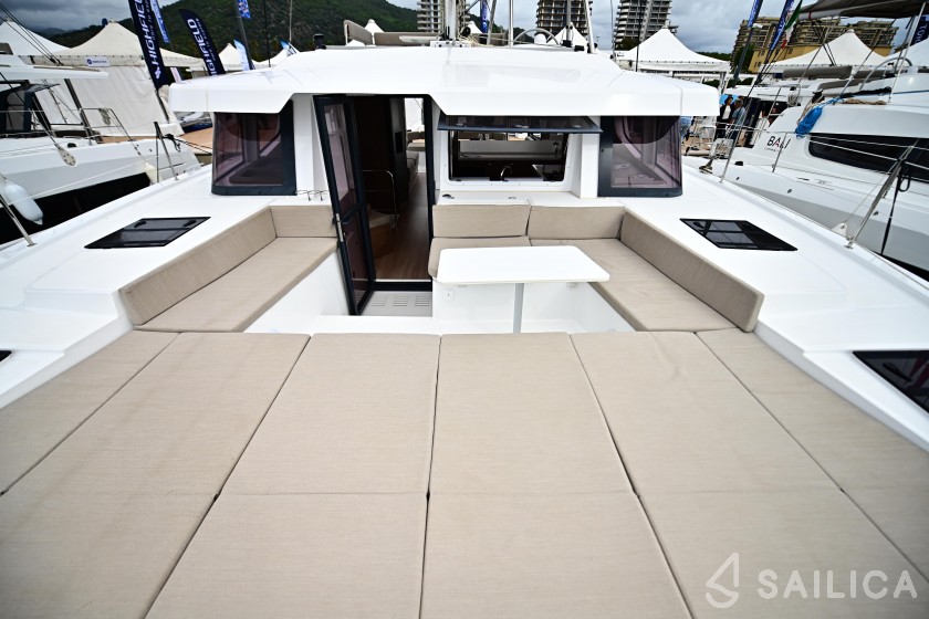 Bali 4.4 - Yacht Charter Sailica