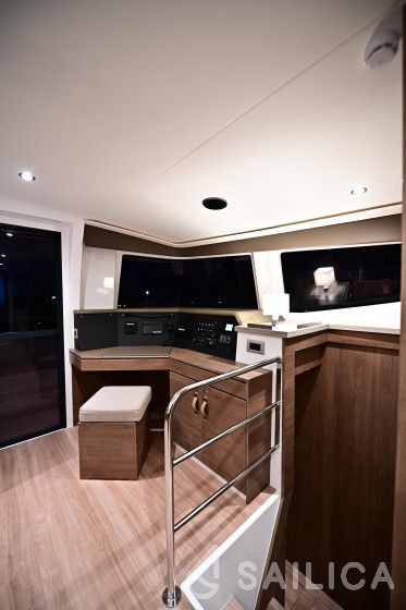 Bali 4.4 - Yacht Charter Sailica
