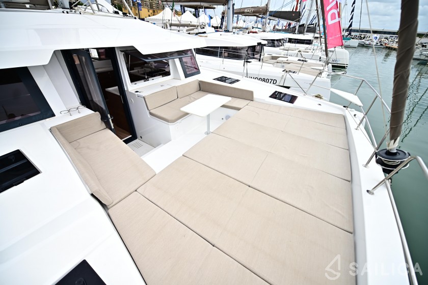 Bali 4.4 - Yacht Charter Sailica