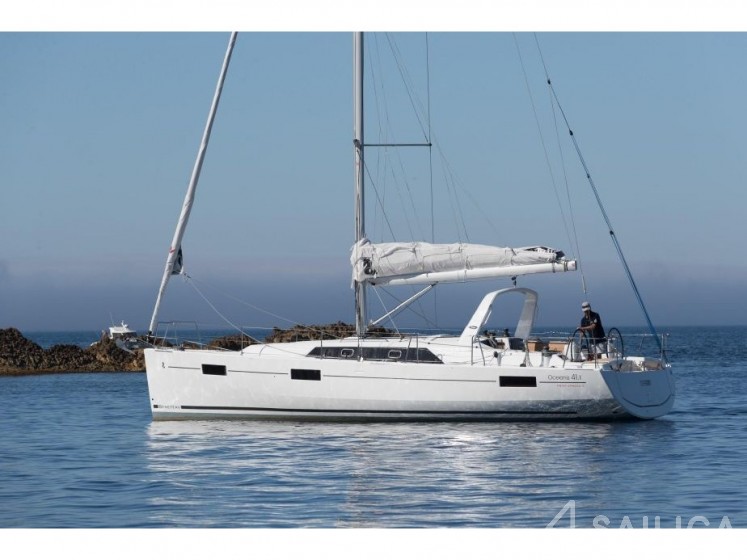 Oceanis 41.1 - Yacht Charter Sailica