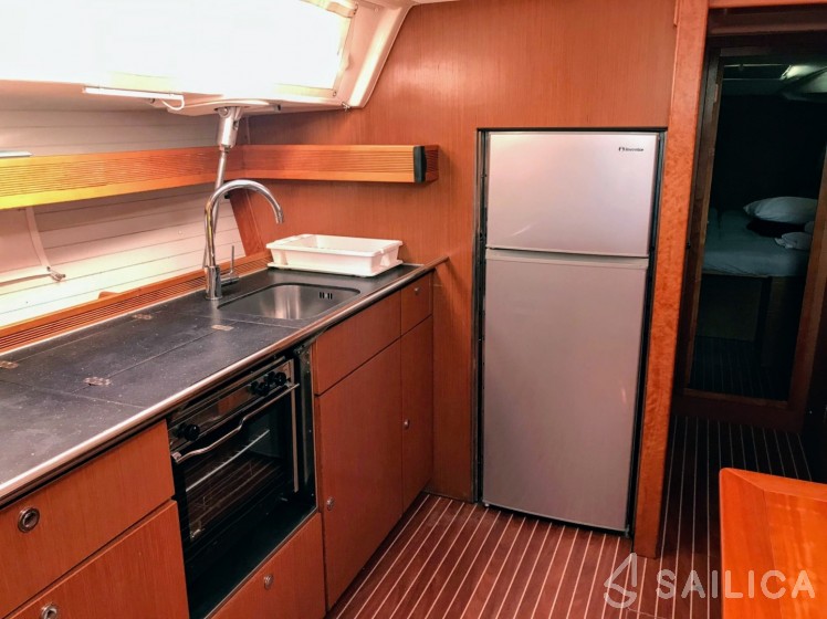 Oceanis 46.1 - Yacht Charter Sailica