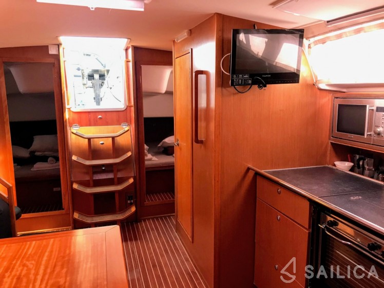 Oceanis 46.1 - Yacht Charter Sailica
