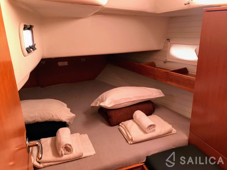 Oceanis 46.1 - Yacht Charter Sailica