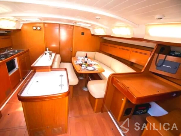 Cyclades 50.5 - Yacht Charter Sailica
