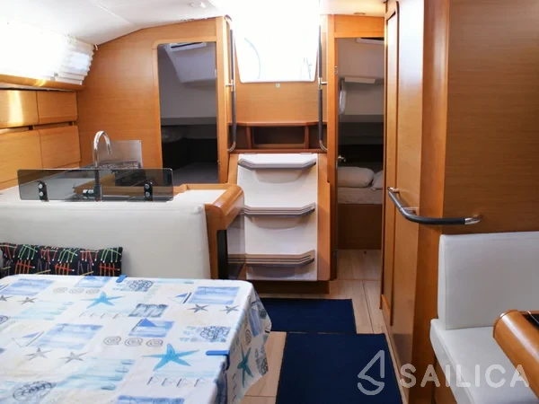 Sun Odyssey 409 - Yacht Charter Sailica