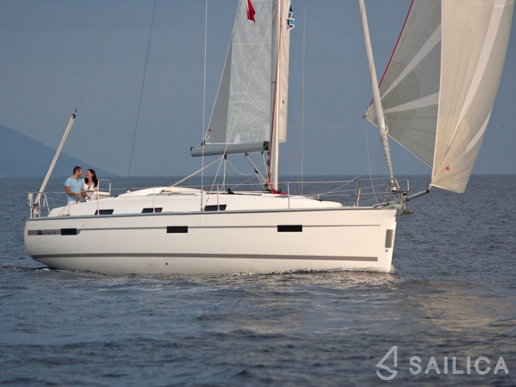 Bavaria 36 Cruiser - Yacht Charter Sailica