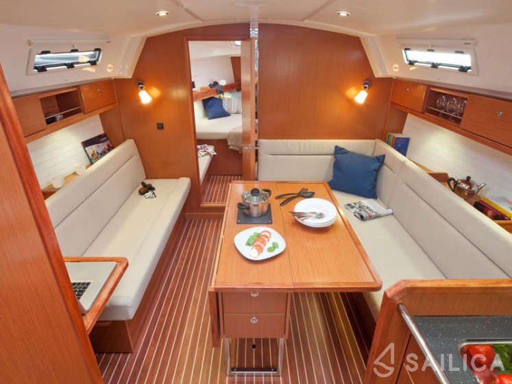 Bavaria 36 Cruiser - Yacht Charter Sailica