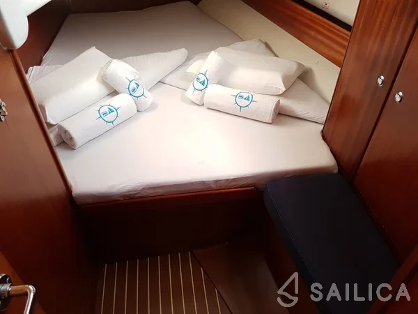 Bavaria 44 - Yacht Charter Sailica