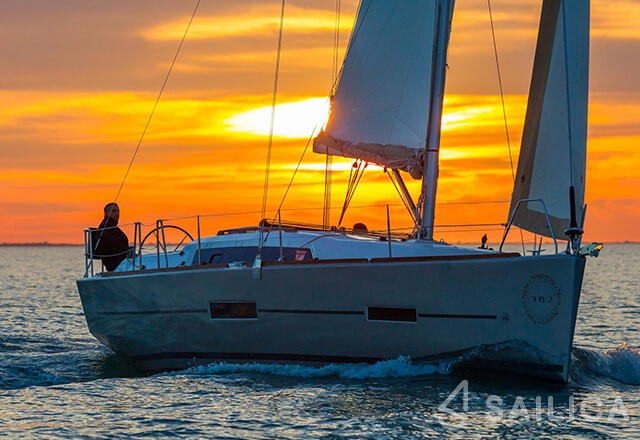 Dufour 382 GL - Yacht Charter Sailica