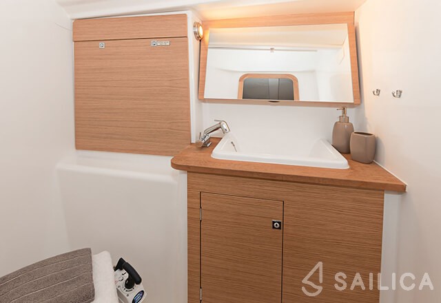 Dufour 382 GL - Yacht Charter Sailica