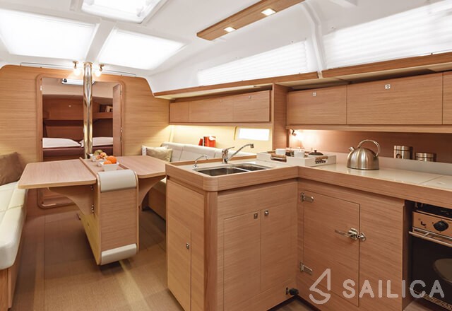Dufour 382 GL - Yacht Charter Sailica