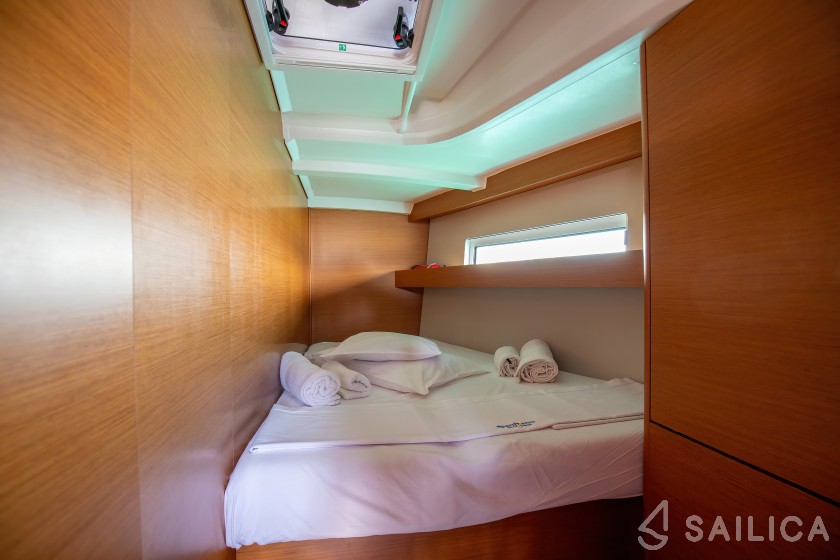 Sun Odyssey 440 - Yacht Charter Sailica