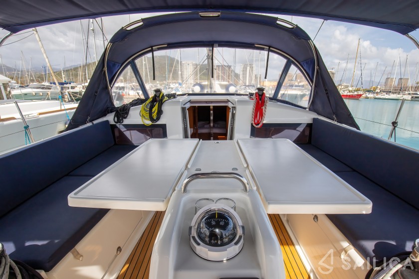 Sun Odyssey 440 - Yacht Charter Sailica