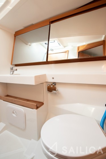Sun Odyssey 440 - Yacht Charter Sailica