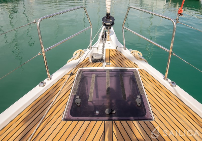 Sun Odyssey 440 - Yacht Charter Sailica