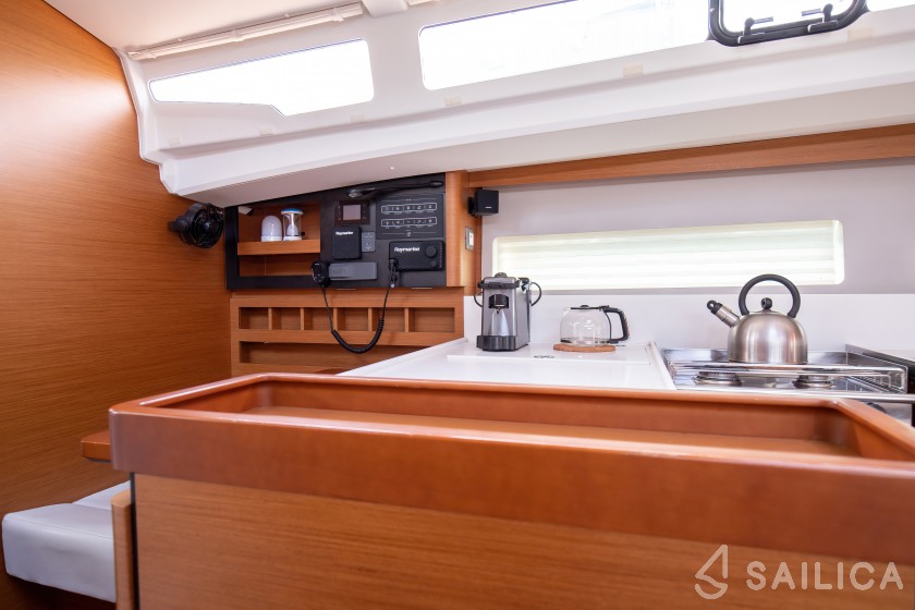 Sun Odyssey 440 - Yacht Charter Sailica