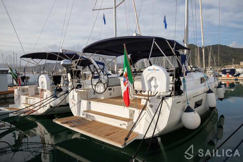 Oceanis 40.1 - Yacht Charter Sailica