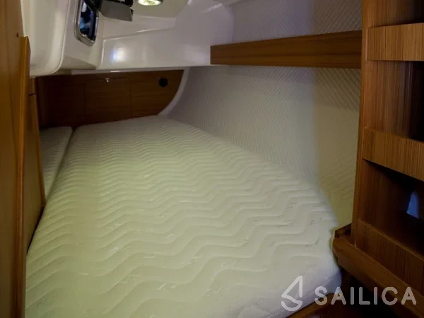Maxus 33.1 RS Prestige - Yacht Charter Sailica