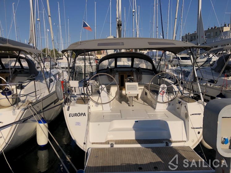 Bavaria 46 Cruiser - Yacht Charter Sailica