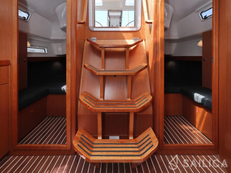 Bavaria Cruiser 37 - Yacht Charter Sailica