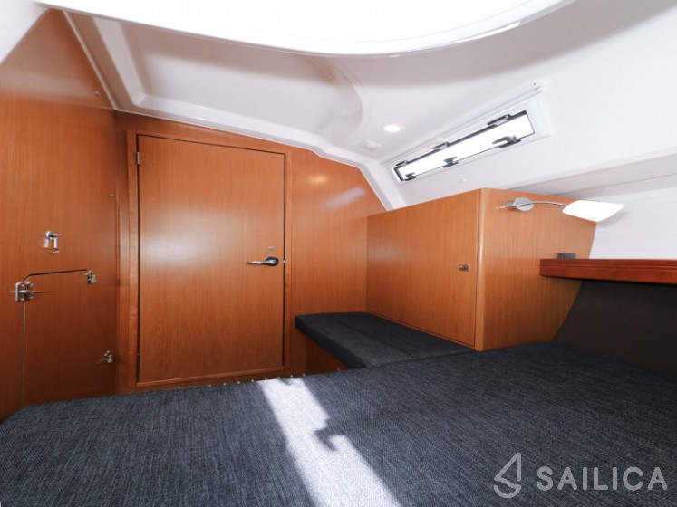 Bavaria Cruiser 37 - Yacht Charter Sailica