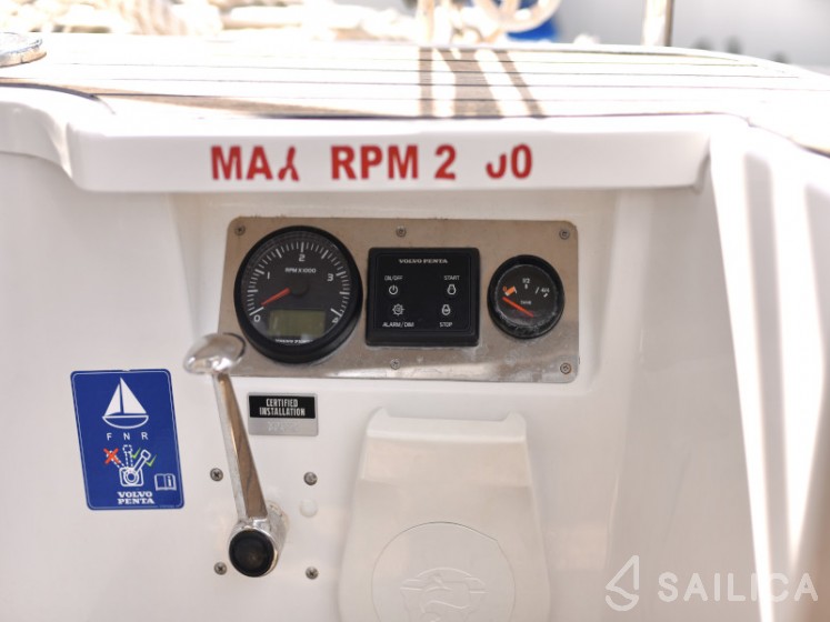 Bavaria Cruiser 37 - Yacht Charter Sailica