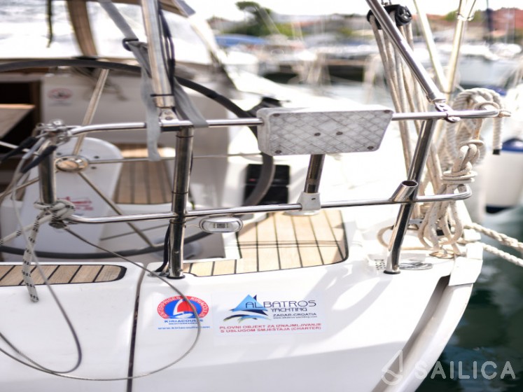 Bavaria Cruiser 37 - Yacht Charter Sailica