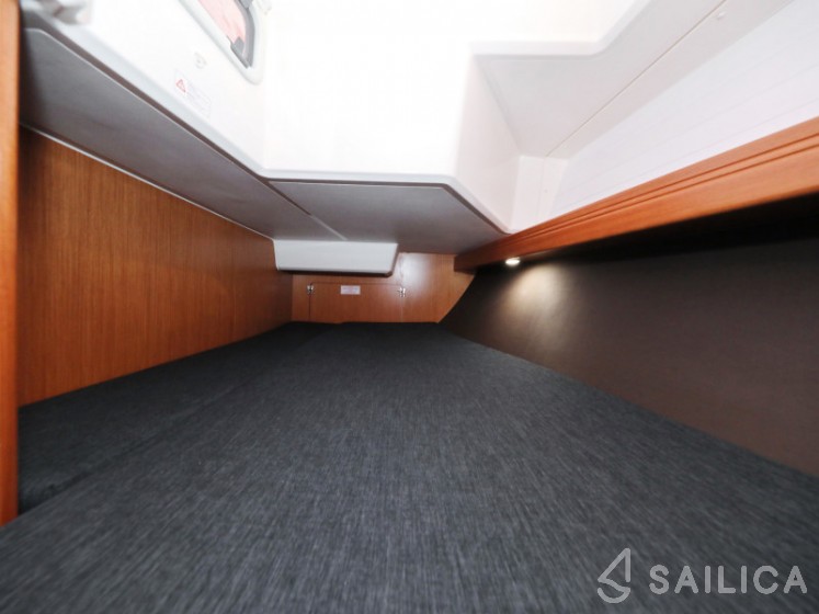 Bavaria Cruiser 37 - Yacht Charter Sailica