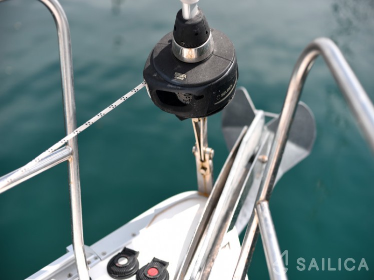 Bavaria Cruiser 37 - Yacht Charter Sailica