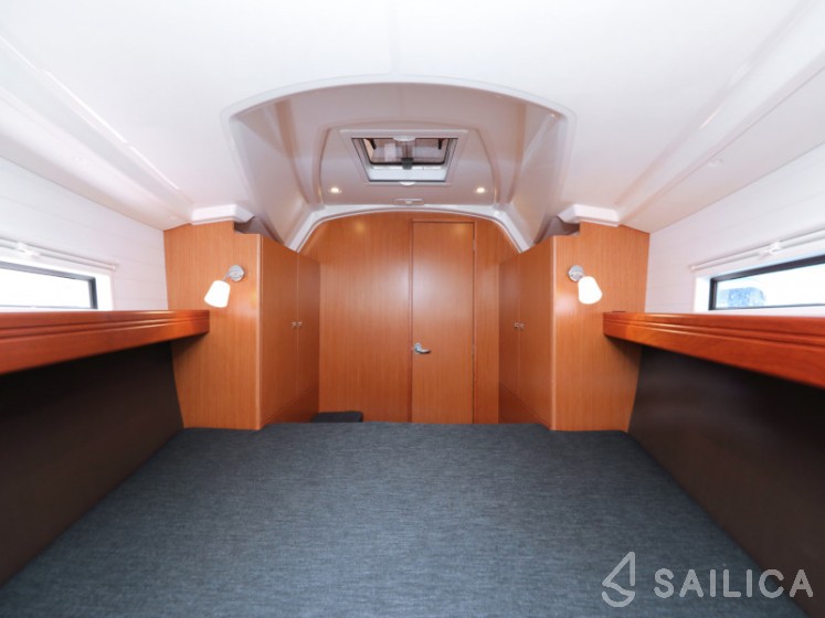 Bavaria Cruiser 37 - Yacht Charter Sailica