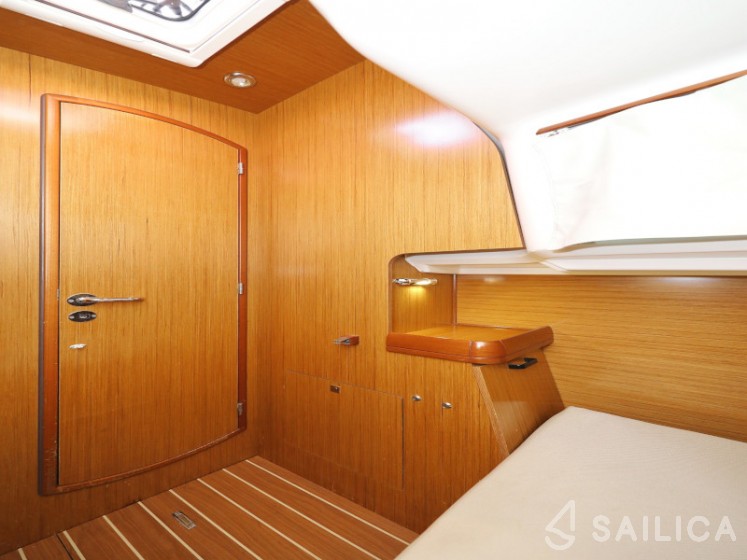 Sun Odyssey 39i - Yacht Charter Sailica