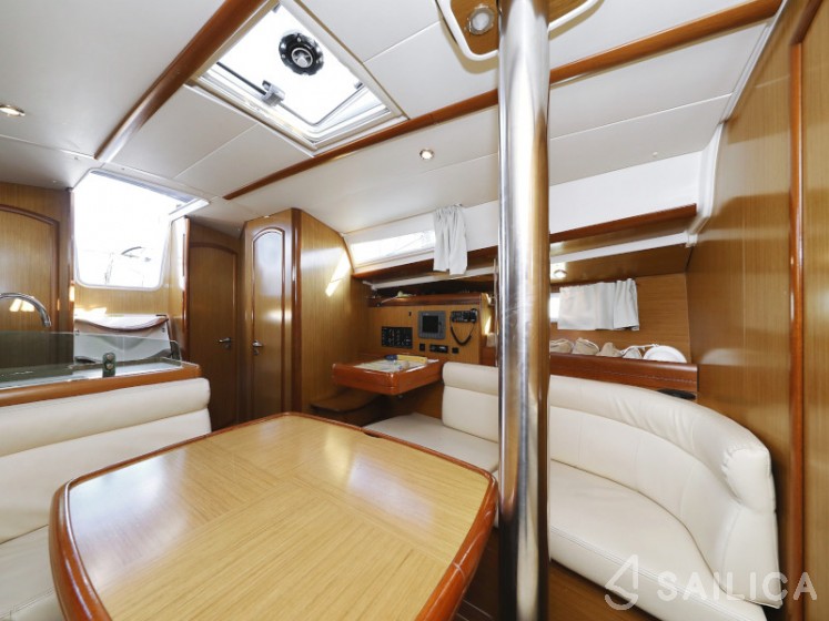 Sun Odyssey 39i - Yacht Charter Sailica