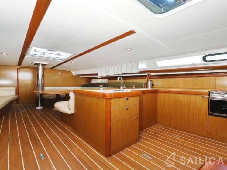 Sun Odyssey 39i - Yacht Charter Sailica