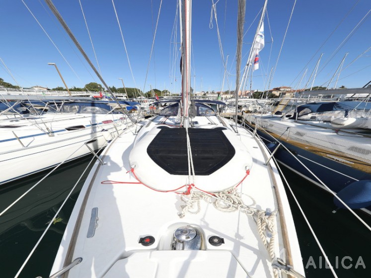 Sun Odyssey 39i - Yacht Charter Sailica