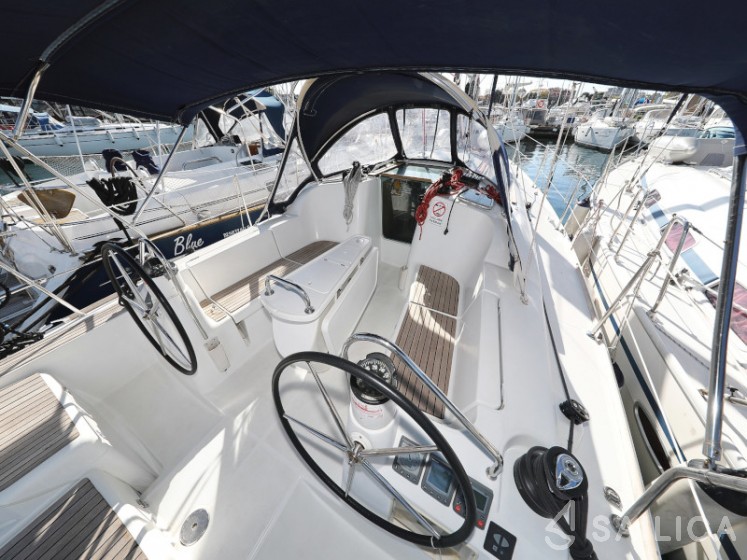 Sun Odyssey 39i - Yacht Charter Sailica