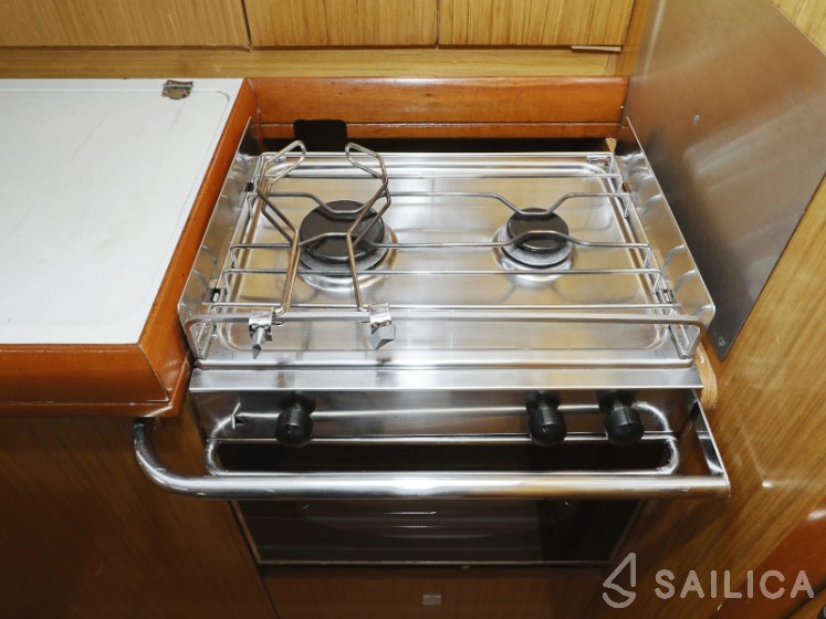 Sun Odyssey 39i - Yacht Charter Sailica