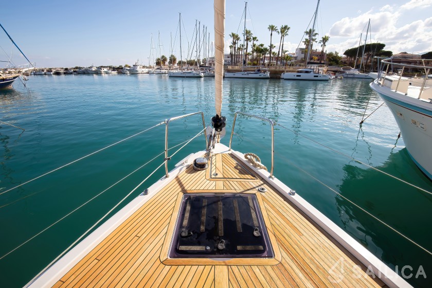 Oceanis 51.1 - Yacht Charter Sailica